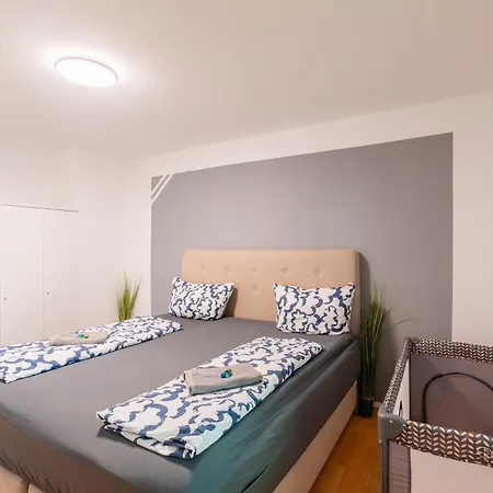 Tolle Lage - Charmante Mit Balkon No1 * לייפציג