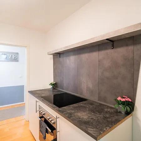 Tolle Lage - Charmante Mit Balkon No1 * לייפציג