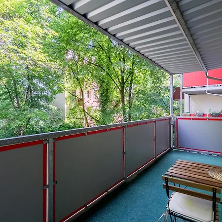 Tolle Lage - Charmante Mit Balkon No1 דירה *