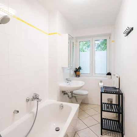 Tolle Lage - Charmante Mit Balkon No1 *