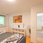 Tolle Lage - Charmante Mit Balkon No1 Apartment