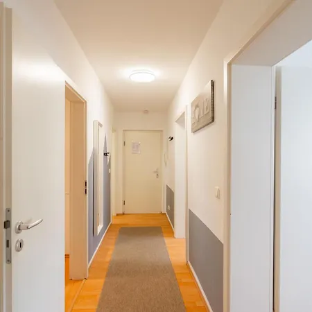 Tolle Lage - Charmante Mit Balkon No1 *