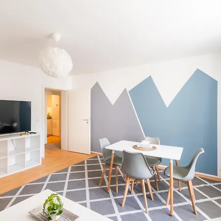 Tolle Lage - Charmante Mit Balkon No1